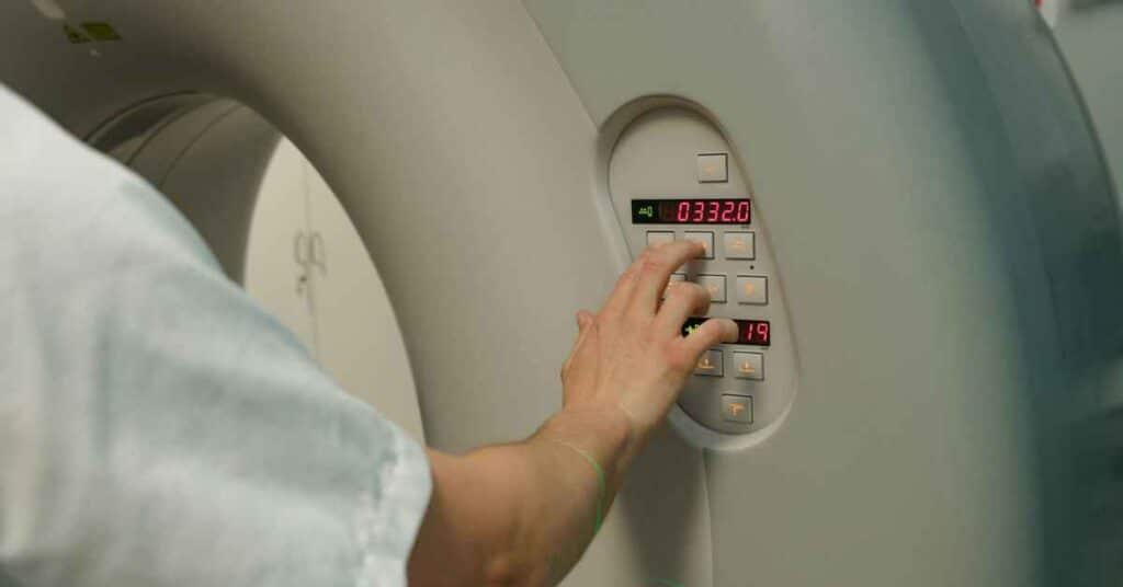 Best MRI centre in Chandigarh - 8699572364