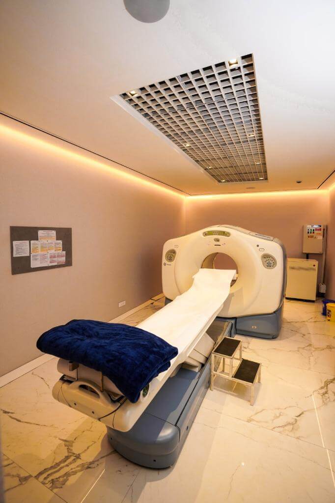 Private and comfortable patient cooling room for radioactive tracer uptake at the best PET-CT center in Chandigarh, ensuring a stress-free diagnostic experience.